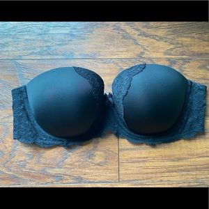 Victoria’s Secret Strapless Wire Bra